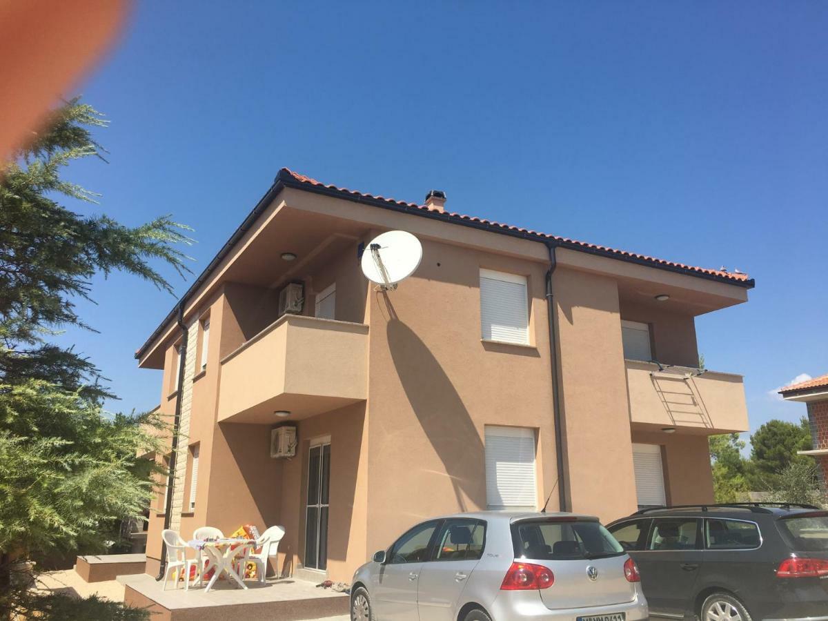 Apartment Matic Vrsi Exterior foto